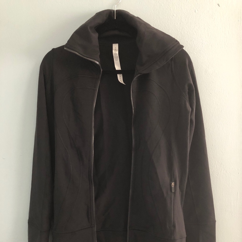 Lululemon NWT In Stride Jacket Size 4 Black
